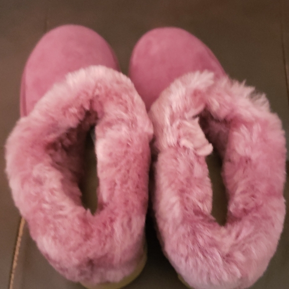 NWOB UGG Classic Mini Fluff 7 Shearling - Picture 9 of 15